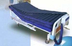 Anti-decubitus mattress na may compressor