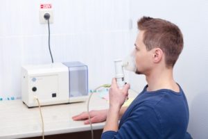 Cum să respiri corect cu un inhalator