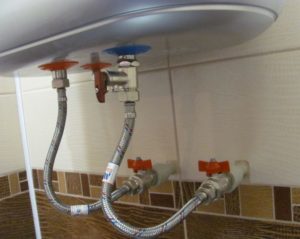 Connecting the water heater