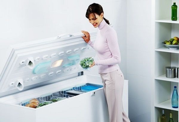 Horizontal freezer