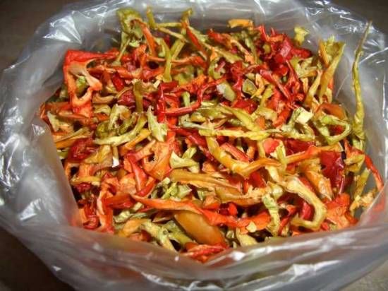 What can you dry in a vegetable dehydrator?