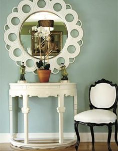 Ladies table with mirror 