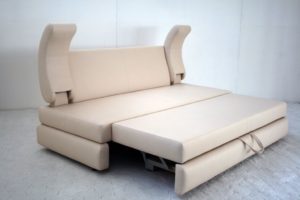 Delfinų sofa