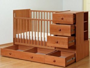 Cómo desmontar una cama infantil.