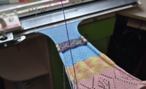 Knitting machine