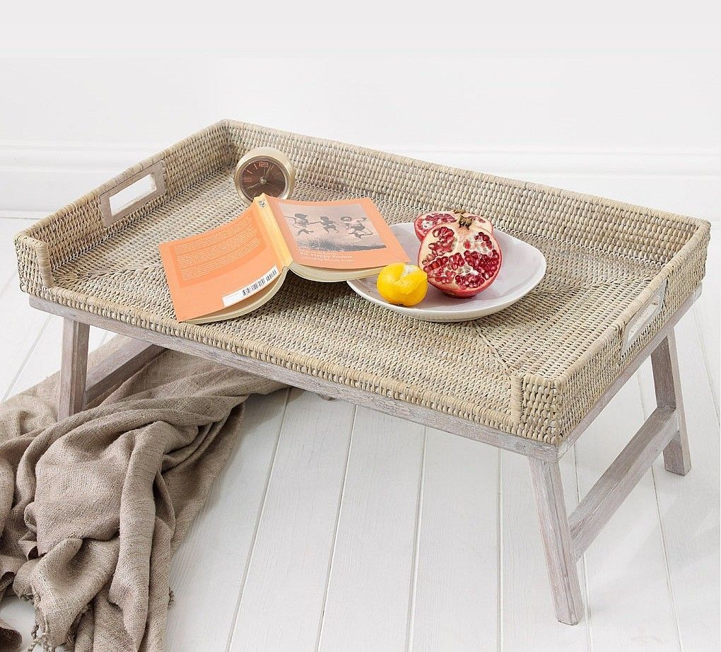 Breakfast table in bed - decoration