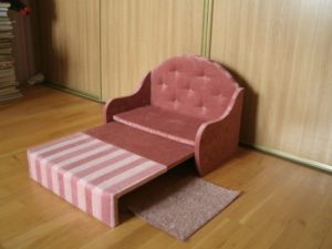 DIY sofa for dolls