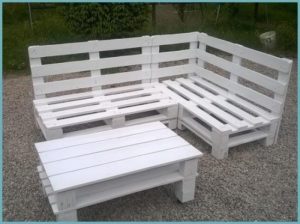 panchine realizzate con pallet