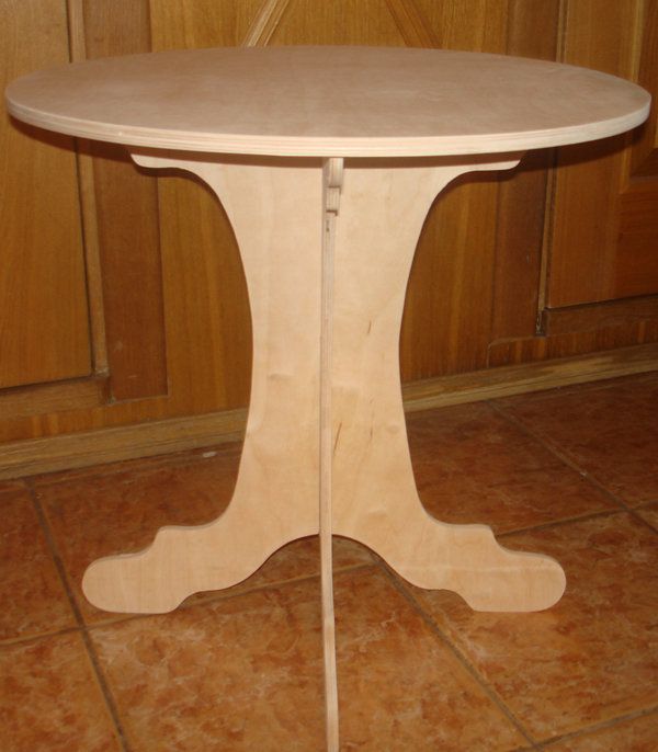 Table en contreplaqué bricolage