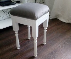 Hocker mit weichem Sitz