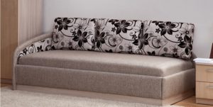 minkšta sofa poilsiui