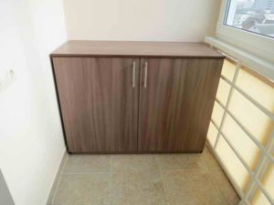 Built-in cabinet on the balcony