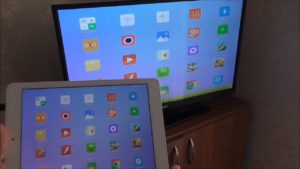 Arahan untuk menyambungkan tablet ke TV