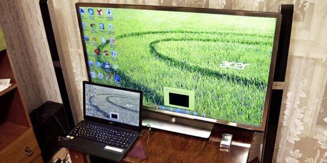 Como conectar um laptop a uma TV usando Bluetooth.