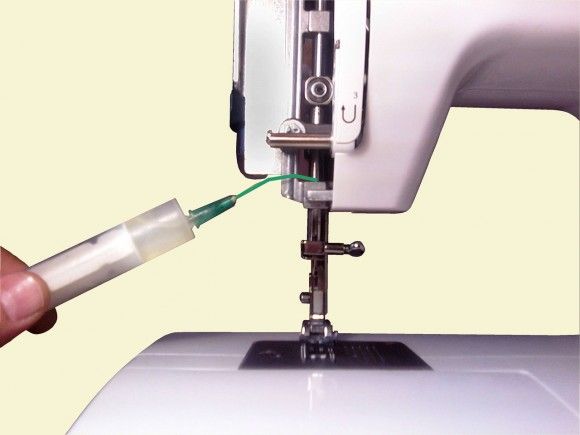 How to lubricate a sewing machine