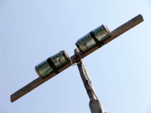 Antena feita de latas de cerveja