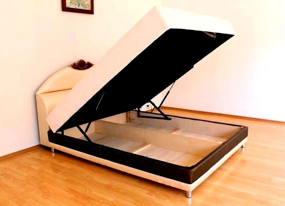 Do-it-yourself bed with a lifting mechanism