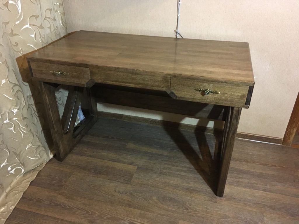 Table en bois massif