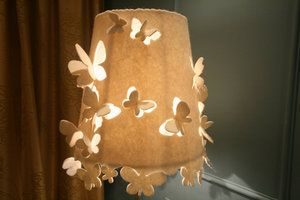 Lampu lantai foamiran DIY.