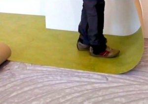 preparazione dei pavimenti per linoleum