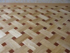 Colocação de parquet de vime