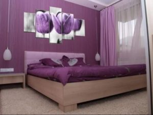 Choosing furniture for a purple bedroom