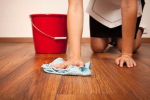 washing linoleum by hand