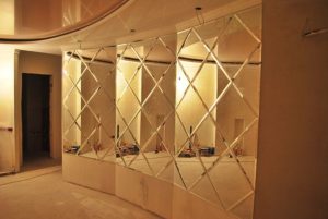 pros and cons of beveled mirrors