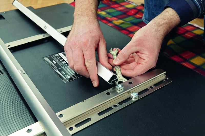 Hang a TV without a bracket on the wall