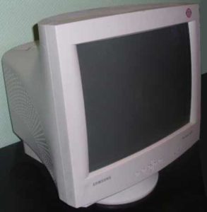 Mga monitor ng CRT