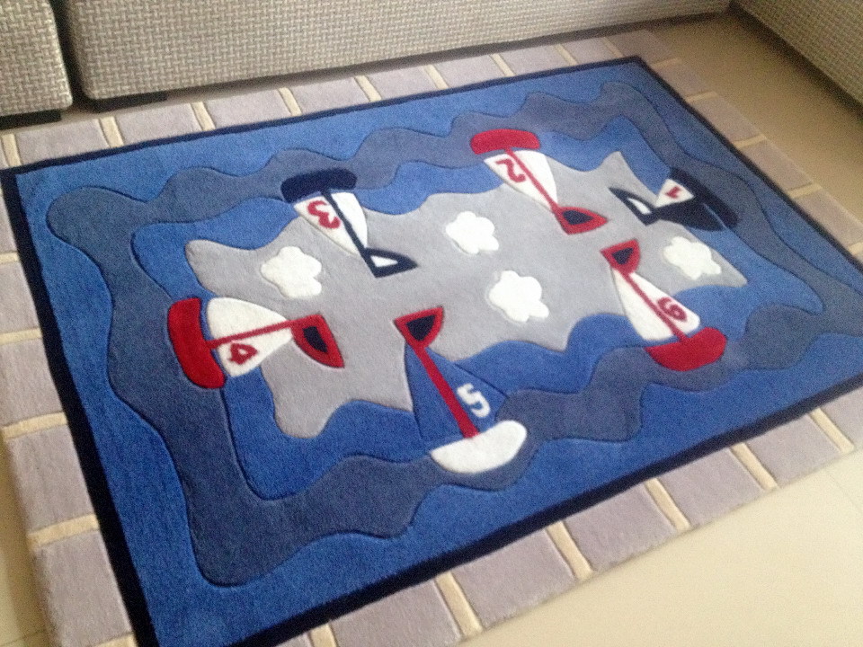 Tapis acrylique pour chambre d'enfant.