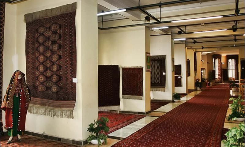 Ang nag-iisang Carpet Museum sa mundo.