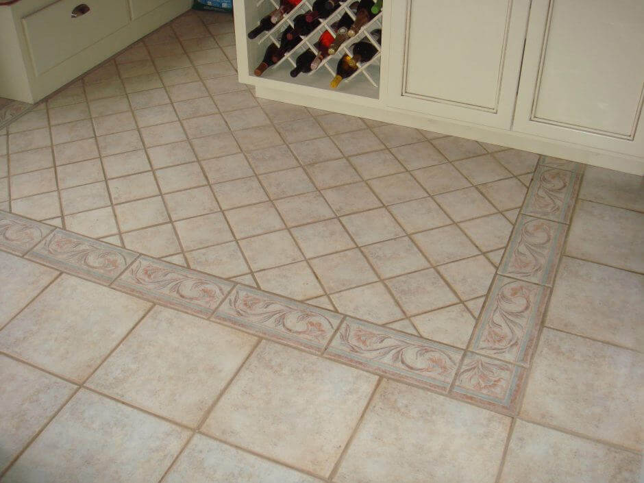 Different tile layouts for the kitchen.