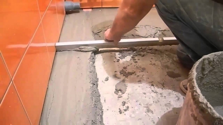 Bathroom floor screed for tiles 1