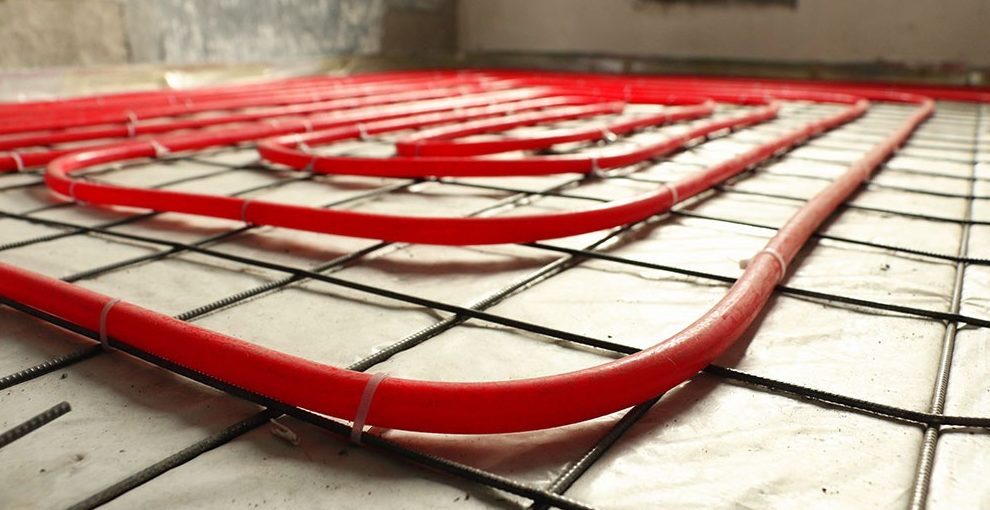 Do-it-yourself warm water floor sa ilalim ng mga tile