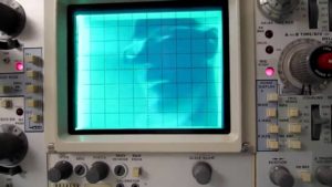 oscilloscope mula sa isang lumang monitor