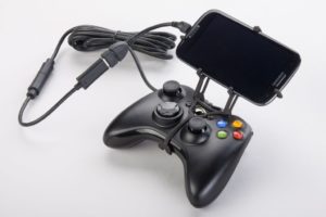 Funzionalità di collegamento di un joystick a un telefono Android