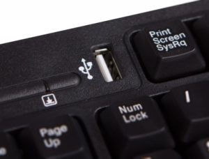 Tastatura USB nu funcționează la pornire