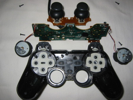 Demontujte joystick