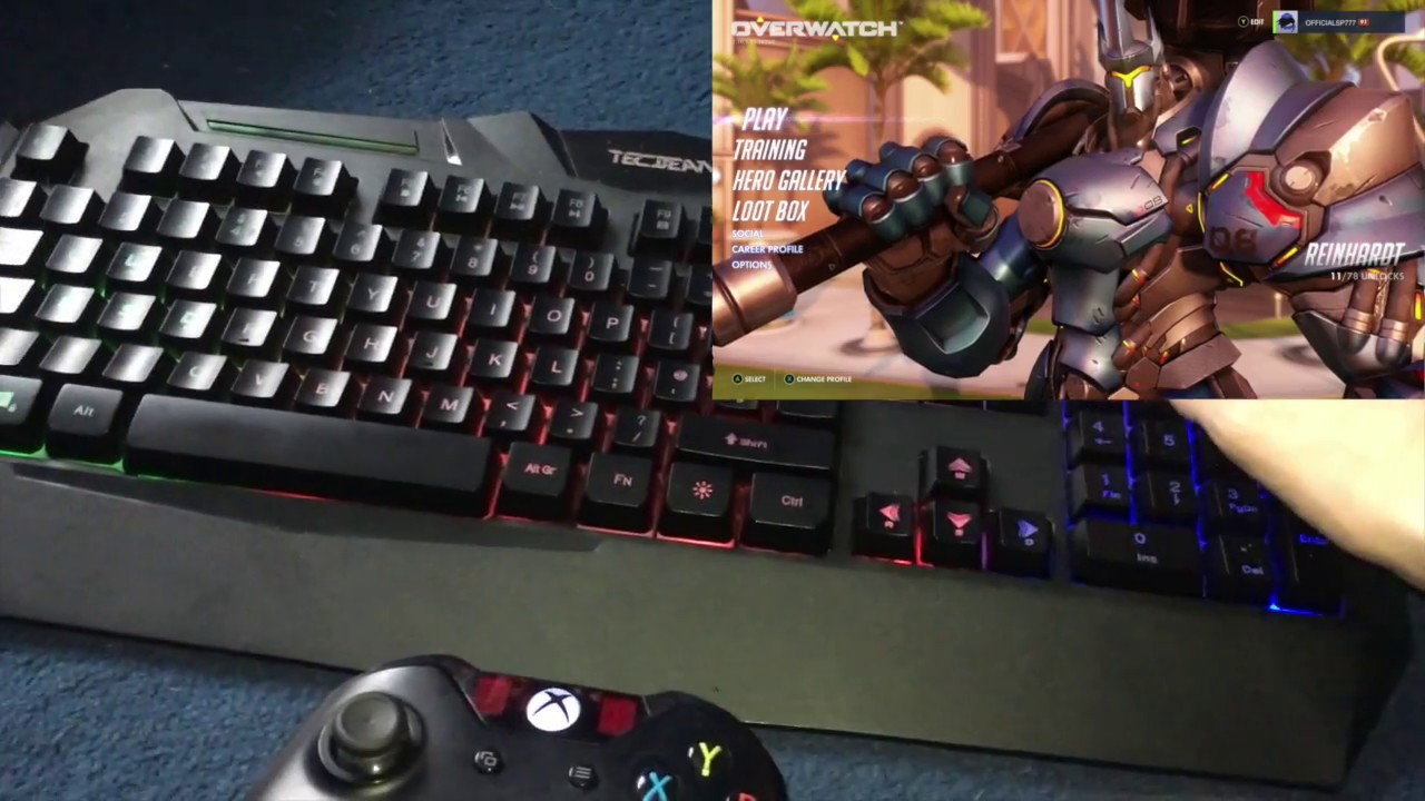 Clavier et souris pour les jeux.