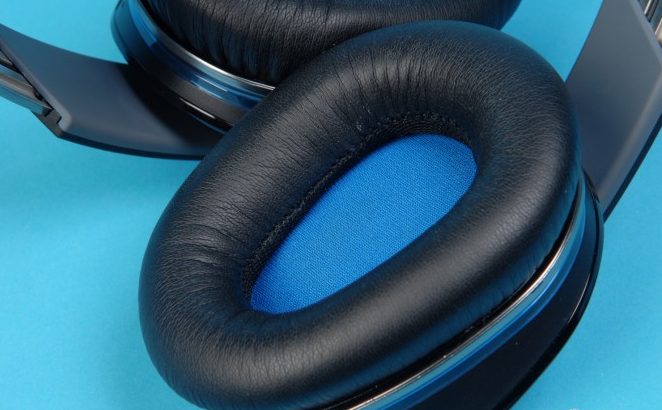 Almohadillas para auriculares de tamaño completo.