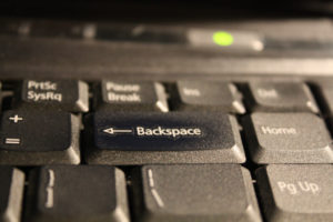 Backspace mygtukas.