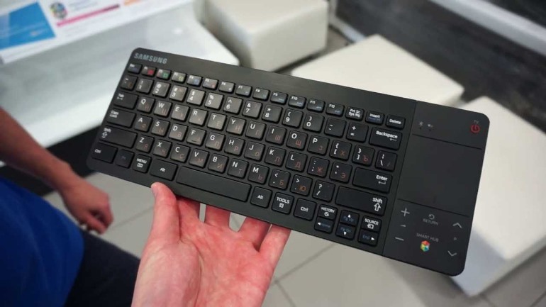 Como conectar um teclado sem fio à sua TV