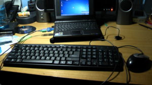 Paano ikonekta ang isang keyboard sa isang laptop sa pamamagitan ng USB