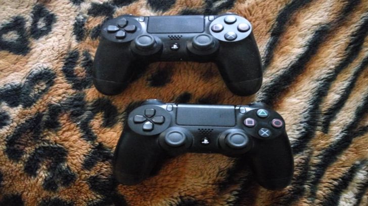 Com connectar un segon joystick a la ps4