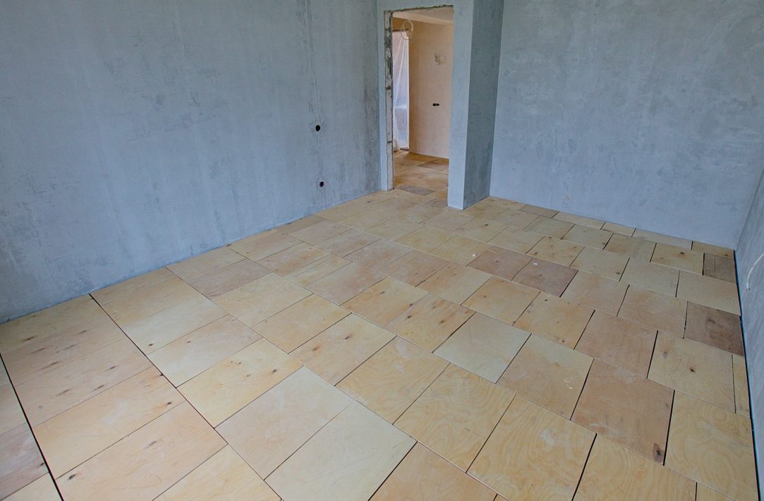 Compensato per tavole di parquet.