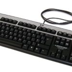 PS2 tastatūra.