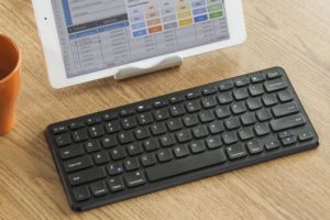 Connecter un clavier sans fil