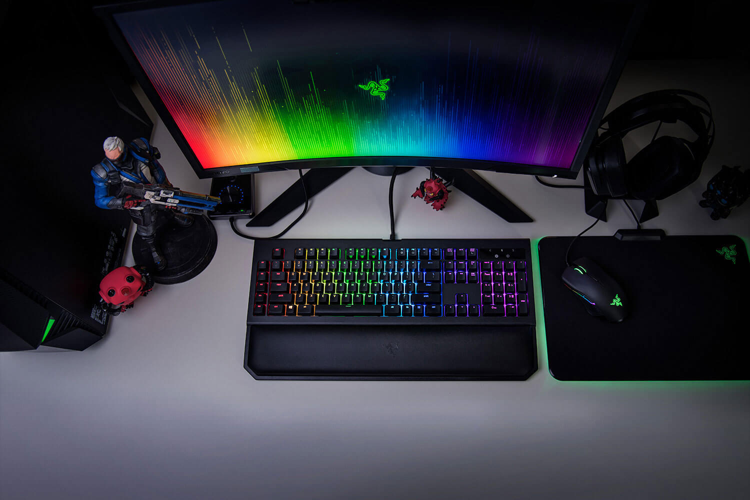 Comutator verde Razer.