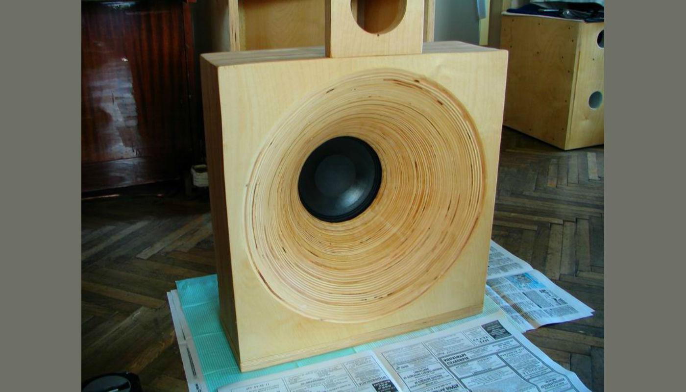 carcasa para altavoces domésticos